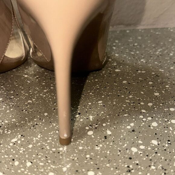 Gianni‎ Bini Nude Patent Leather Pointed Toe Clear Panel Heels Pumps - Picture 5 of 7